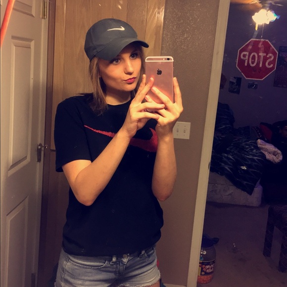 Meet your Posher, Kanyon - Picture 1 of 1